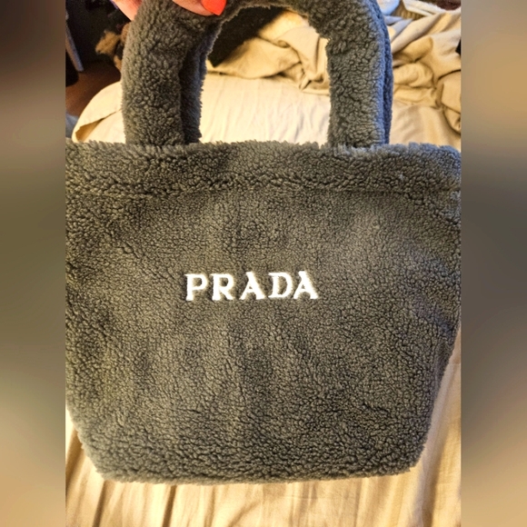 NEW Prada Beauty Teddy Sherpa Mini Tote Bag Gray Top Handle GWP NICE - Picture 1 of 10